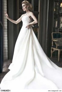 ​摘草莓怎么写qq说说短语（适合发qq空间的古风说说）