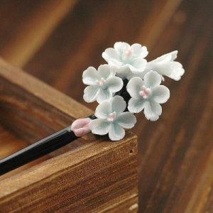 ​环保公益标语：墙上的脚印多讨厌…