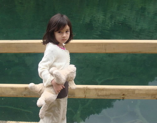 月字取名的寓意女孩