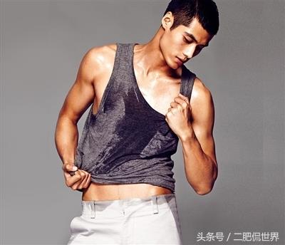 中国8大男模排行榜,男神张亮排第三,里面有没有你的菜?