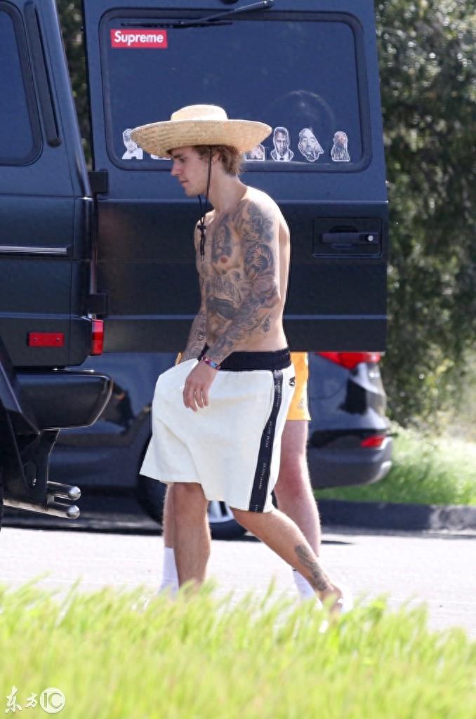 360度欣赏一下贾斯汀比伯花100小时的纹身,网友称发现了很多秘密