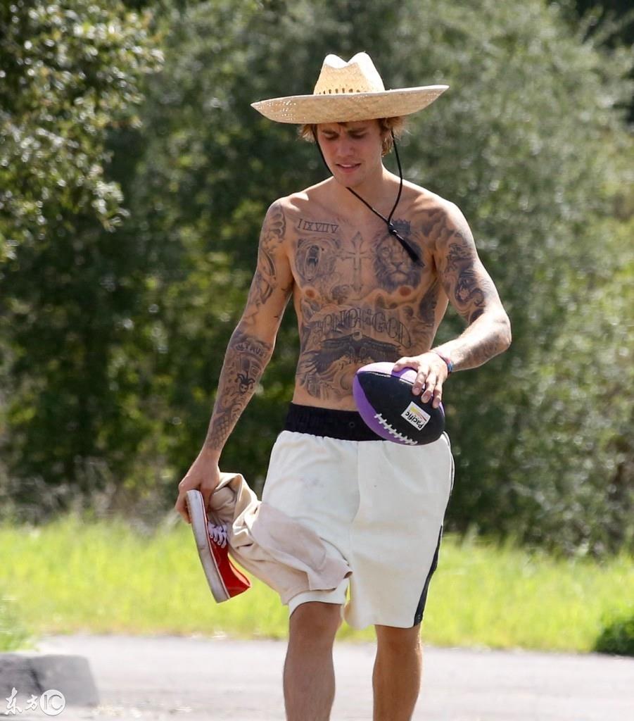 360度欣赏一下贾斯汀比伯花100小时的纹身,网友称发现了很多秘密