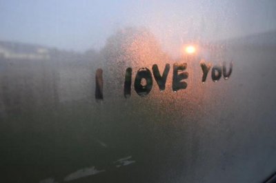 ​今日书摘《醒来觉得甚是爱你》-朱生豪