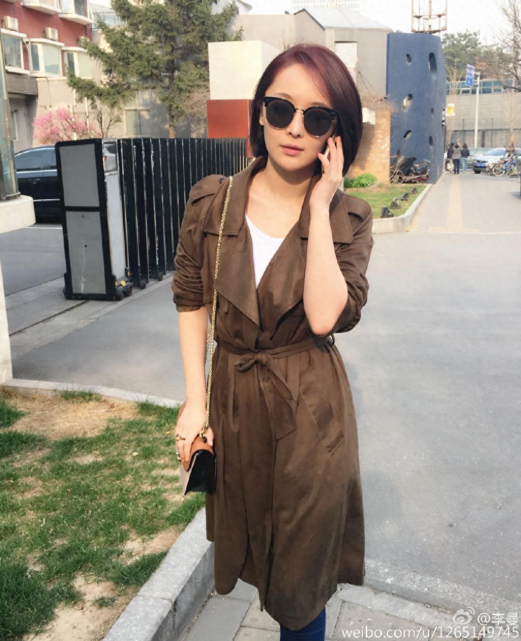 李曼,《满城尽带黄金甲》里的小婵,戏外的她穿衣搭配起来好漂亮