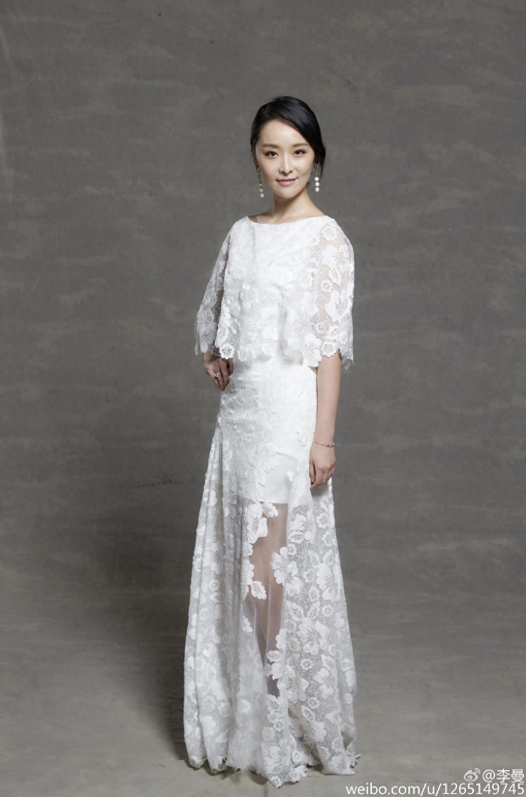 李曼,《满城尽带黄金甲》里的小婵,戏外的她穿衣搭配起来好漂亮