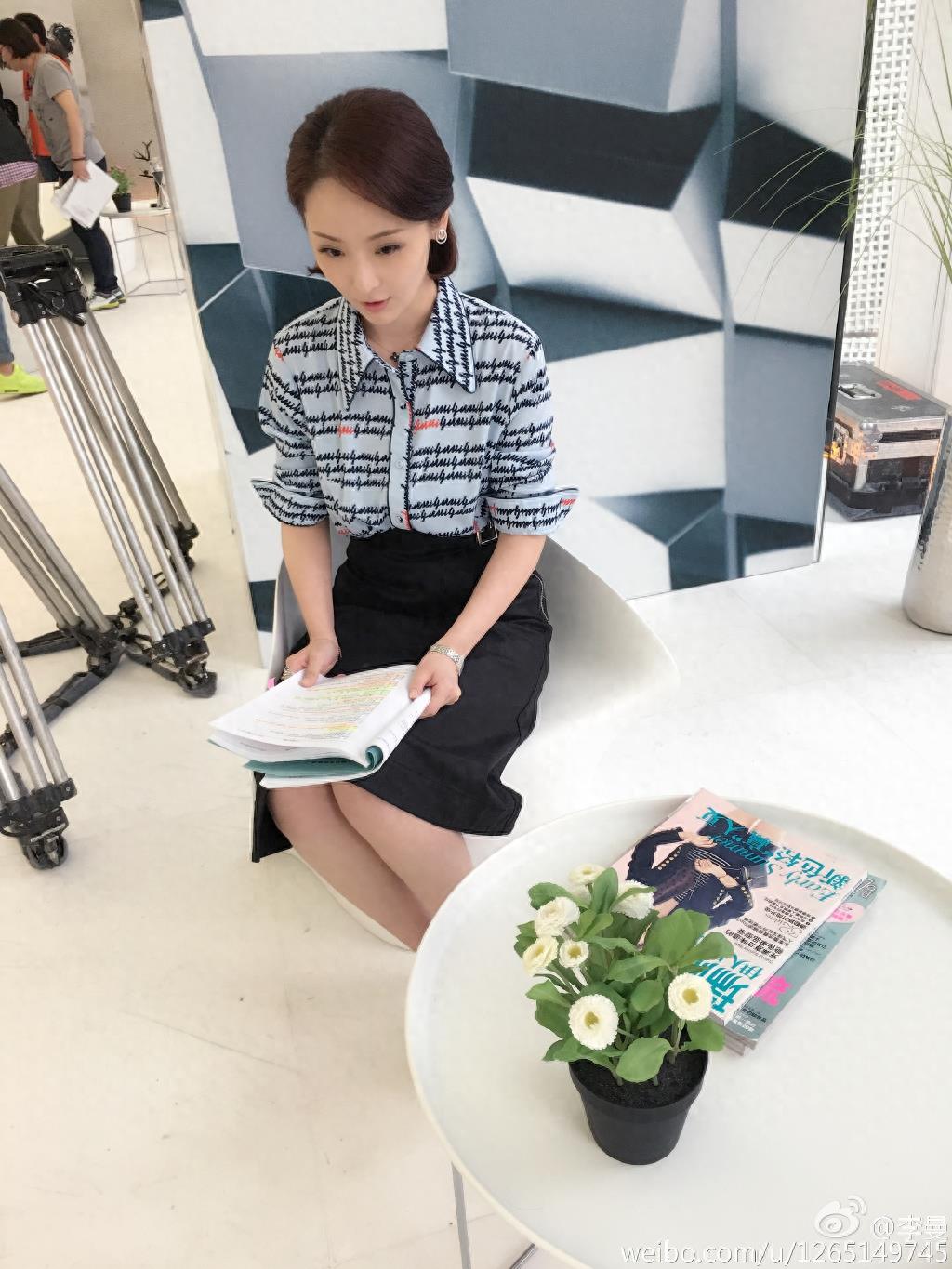 李曼,《满城尽带黄金甲》里的小婵,戏外的她穿衣搭配起来好漂亮