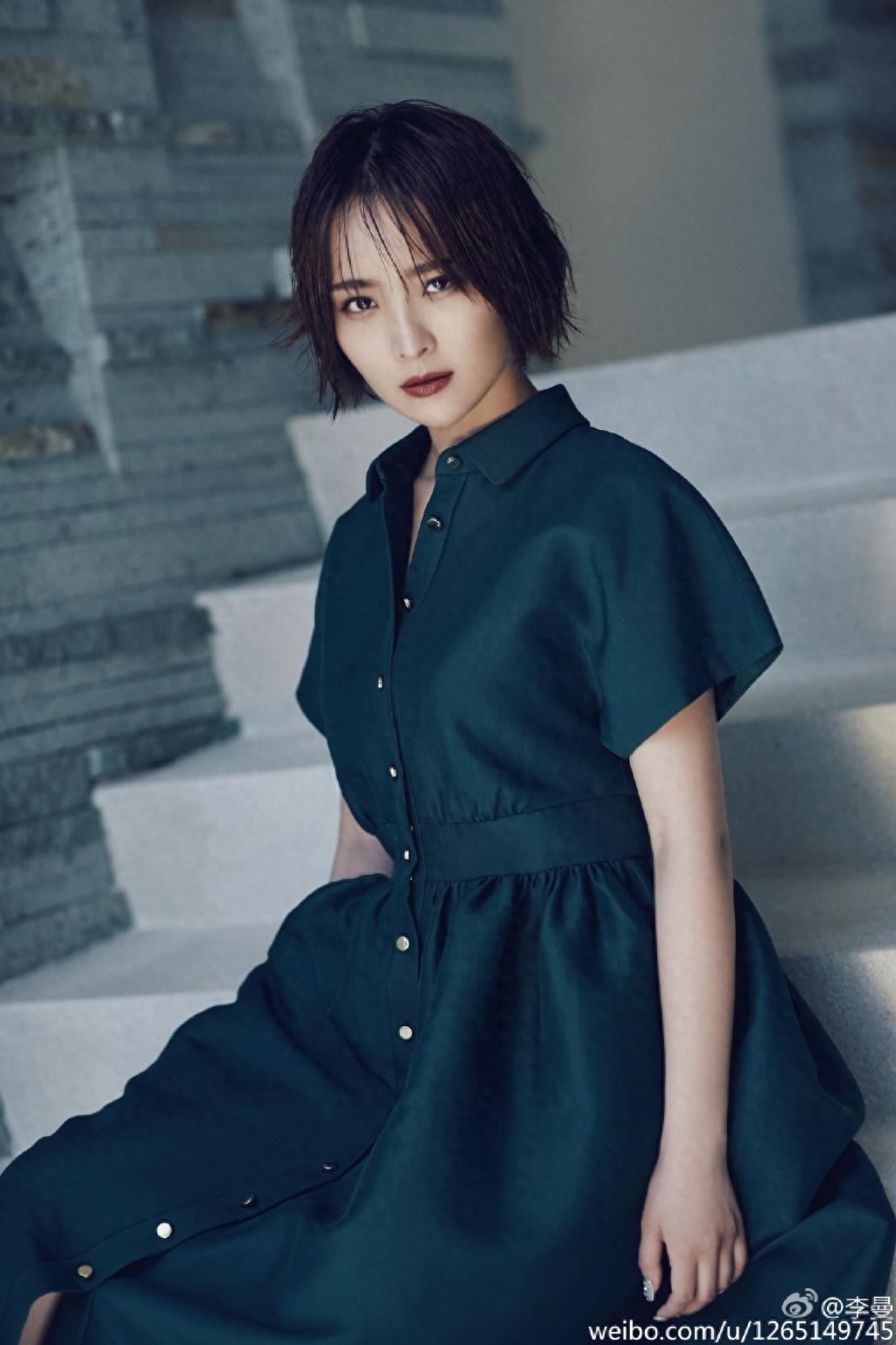 李曼,《满城尽带黄金甲》里的小婵,戏外的她穿衣搭配起来好漂亮