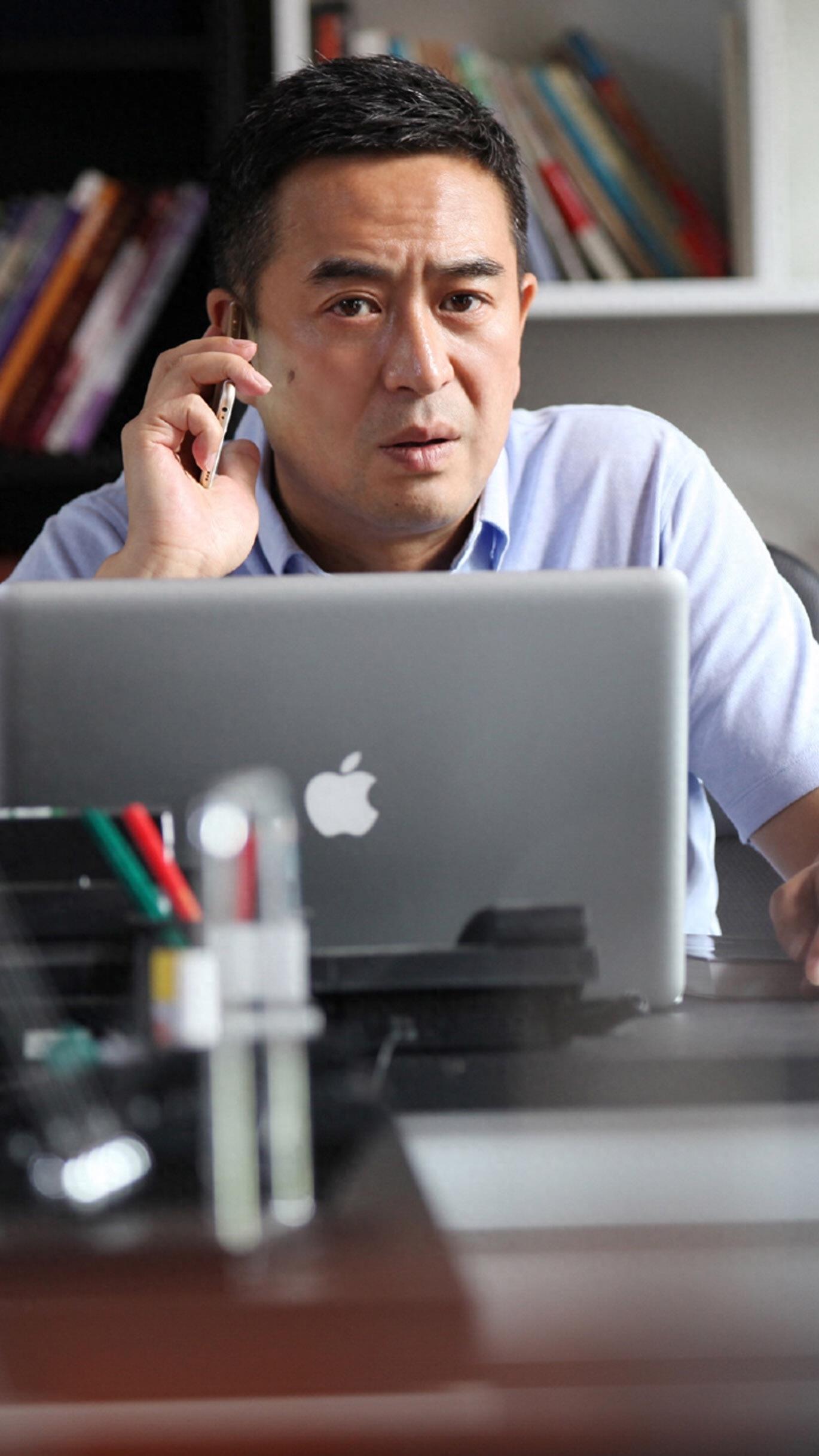 我的体育老师手机壁纸