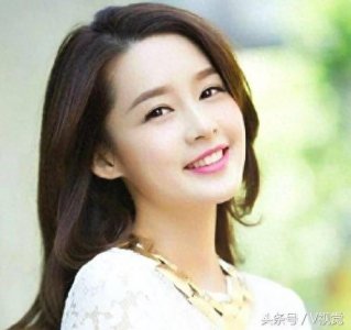 ​《建军大业》中的女演员 关晓彤在《建军大业》中饰邓颖超