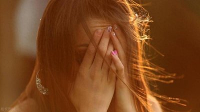 ​寂寞的留守女人与邻居之间的禁忌诱惑