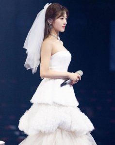 ​宝藏女孩房琪，辞职央视转行自媒体，单凭说话就能年入千万