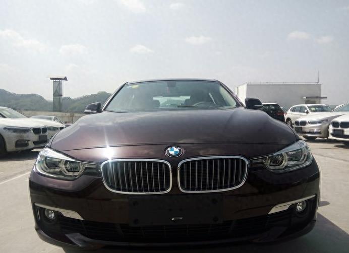 花了26.5万落地辆宝马3系，车主自嘲自己是开宝马中最穷的一个