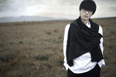 ​如何看待梁源说“许嵩的水平比华晨宇低”？