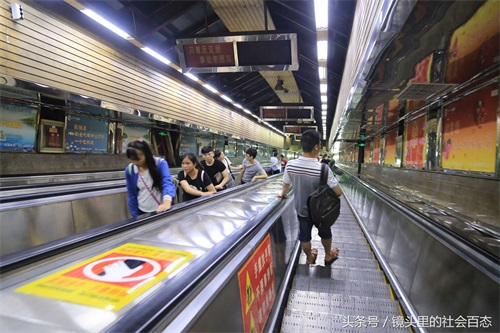 每台每小时能运输1.35万人，重庆这亚洲第二长电梯不简单