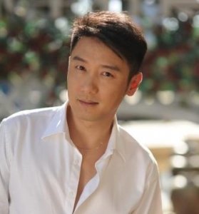 ​任性的巩峥：辞职央视转行当演员，33岁成影帝