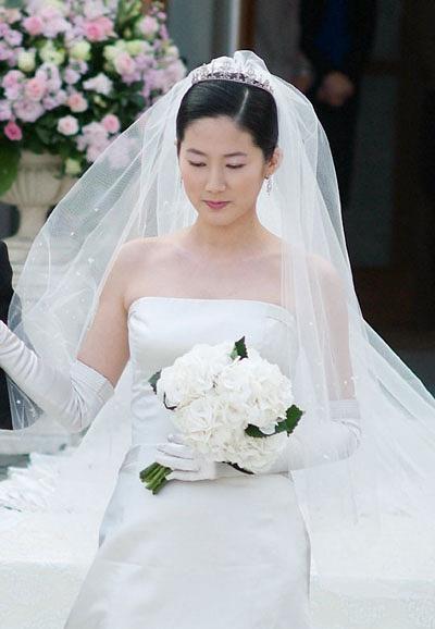 组图：韩国昔日女影星沈银河