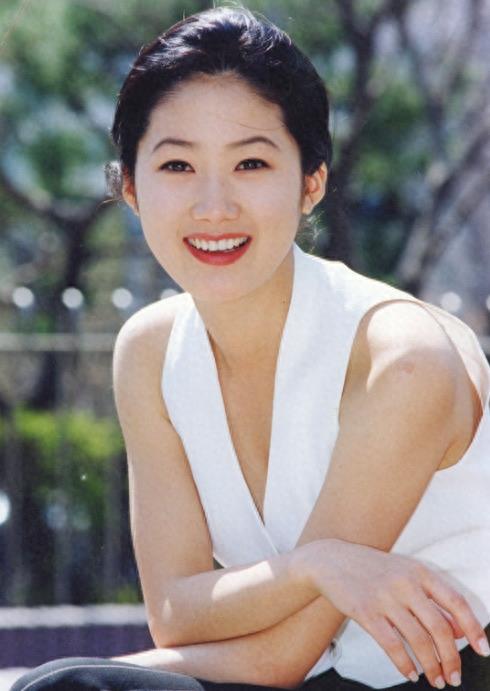 组图：韩国昔日女影星沈银河