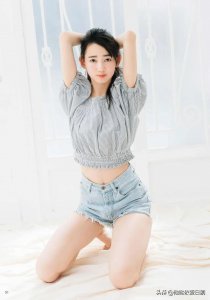 ​九头身美女田中丽奈，00后的美女模特演员