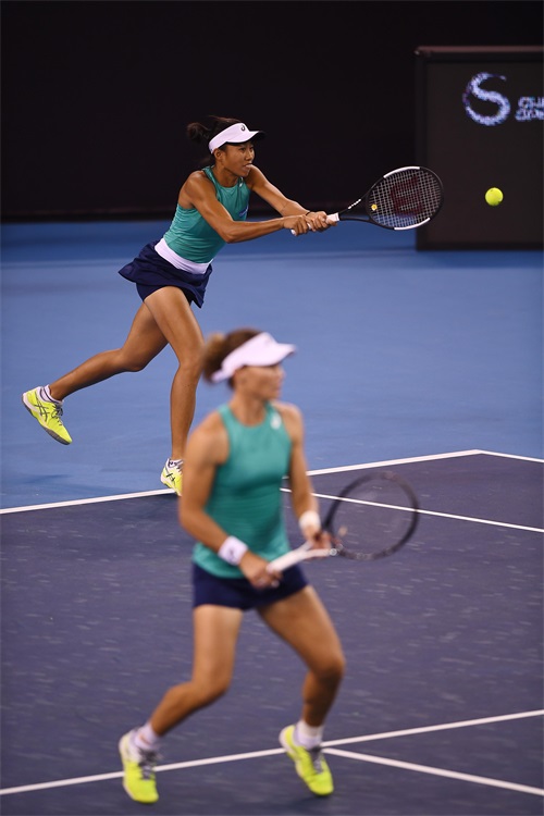 网球——中网：斯托瑟/张帅晋级