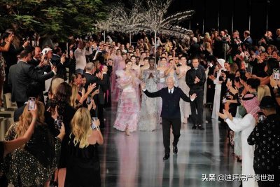 ​迪拜签证大全，居留签证有多少种，让我们从乔治 · 阿玛尼说起