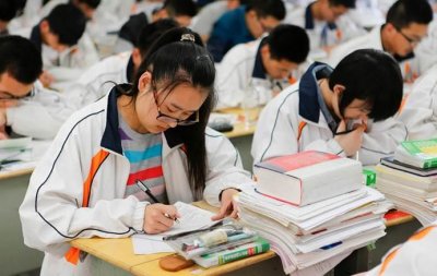 ​全国“Top10”中学榜单出炉，衡水中学只排第二，第一是这所学校