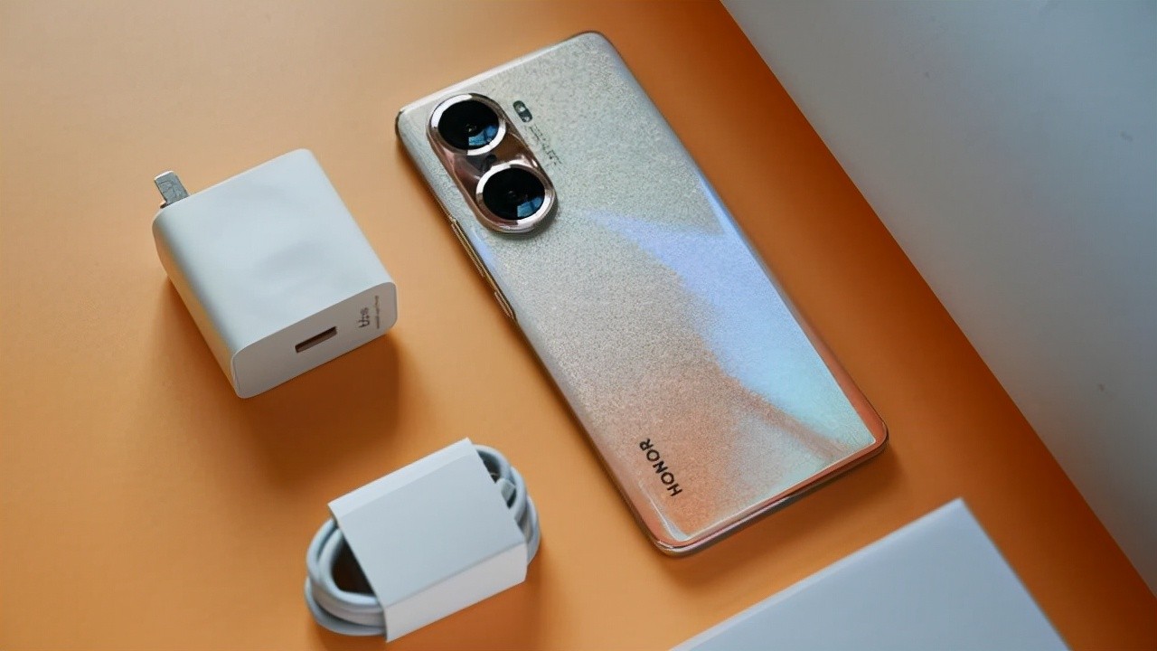 荣耀60手机多少钱（华为荣耀60怎么样）