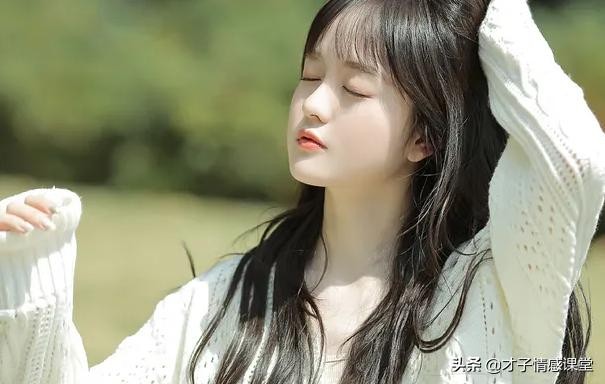 老公出轨聪明老婆应该怎么做（老公外遇出轨了聪明的妻子该怎么做）