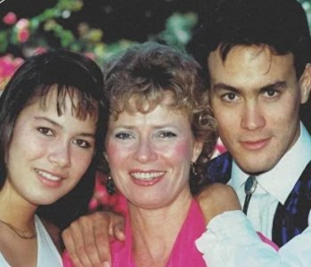 ​道具枪射出真子弹：李小龙之子李国豪死亡之谜