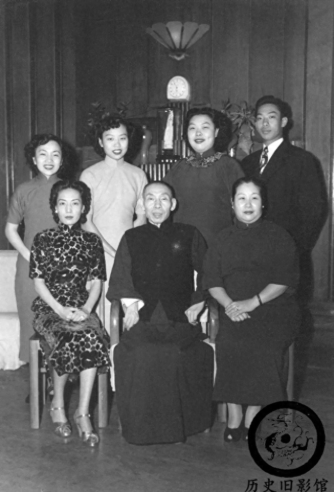 一组上海“土皇帝”杜月笙的罕见老照片:图八是其62岁时的结婚照