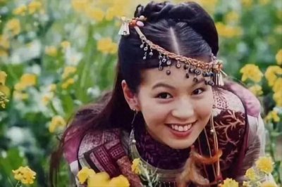 ​从“初夜门”到“悼念事件”，刘品言参演《演员请就位3》遭抵制