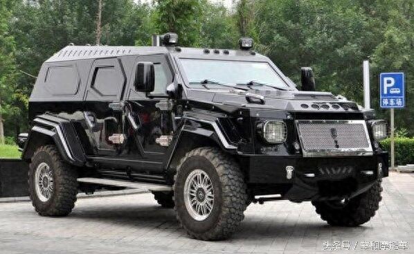 超千万级的彪悍越野车:骑士十五世,中国也有一台