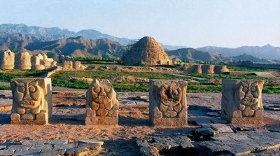 ​《鬼吹灯》深渊：探秘地仙村的神秘计划与家族使命