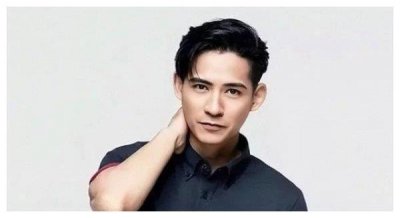 ​从花样少年到成熟型男，39岁的“仔仔”周渝民帅气依旧