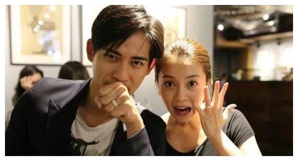 从花样少年到成熟型男，39岁的“仔仔”周渝民帅气依旧