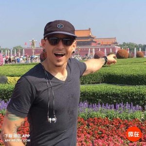 ​林肯公园主唱 Chester 现在在北京！