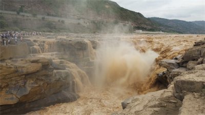 ​赓续红色基因 学习黄河精神