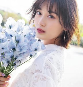 ​山下美月，乃木坂中各方面优秀的成熟少女