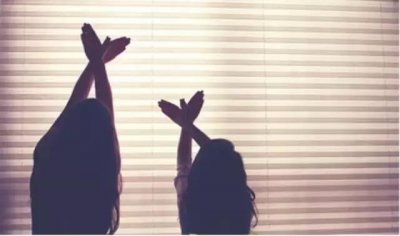 ​50款有趣的手影，给孩子收藏了，夜晚的灯光下，教孩子一起玩