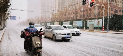 ​“雪窝”烟台今早迎降雪，市民出行注意安全