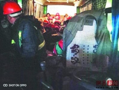 ​核载19人实载31人 淄博超载客车被查