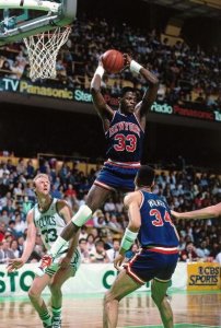 ​人物记之尤因篇：四大中锋里，他是最倒霉的家伙