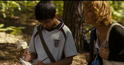 ​电影《伊甸湖》是根据香港宝马山案改编的未成人杀人犯罪