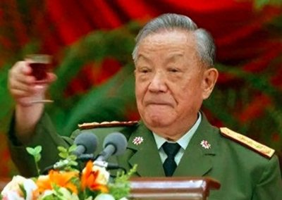 ​夺4高地仅损2人，迟浩田冒险白天穿插长津湖，27军军长：召回重用