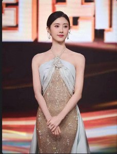 ​国剧盛典上的曹斐然：璀璨星光，优雅绽放