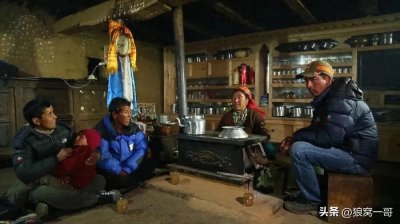 一妻多夫制：尼泊尔高山部落的独特婚姻制度与生存智慧