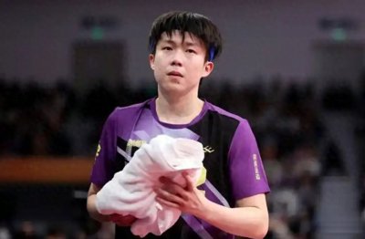 ​遭遇麻烦，王楚钦或吃亏，樊振东曾遭遇，刘国梁该出手了