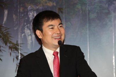 ​隔着屏幕的愤怒---CBA解说黄子忠大帝语录