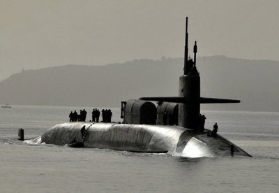 ​2003年中国海军361潜艇事故，70名官兵葬身大海，十人受撤职处分