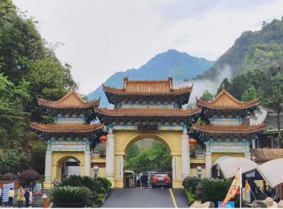 ​梵净山景区免票政策，这6类人员免门票，免费，免费