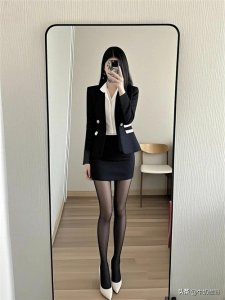 ​职场小白逆袭OL女神！这4套通勤装让我被领导夸了一整周